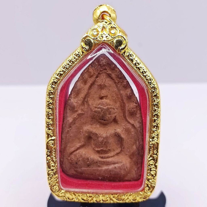 Khun Paen Phlai Khu Tat Amulet Clay Gold Plated