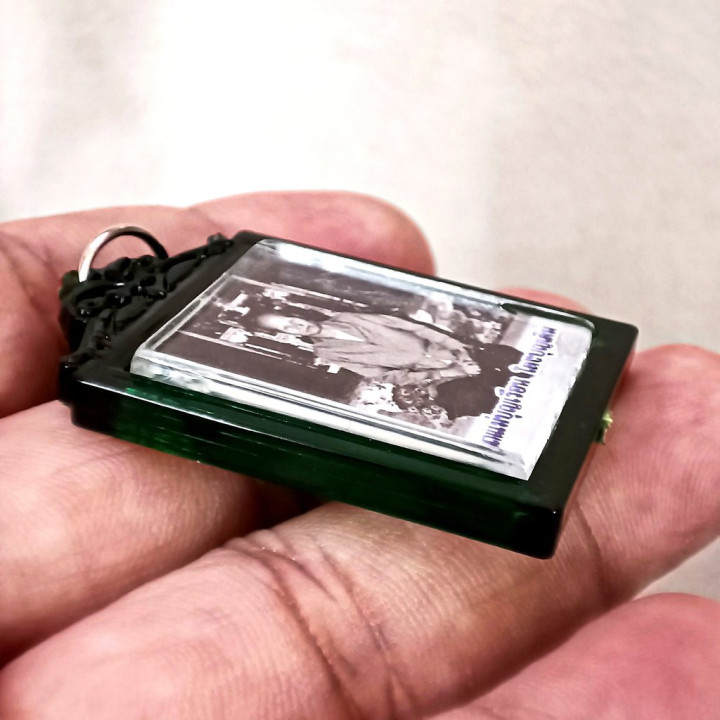 Mae Chee Boonruen Wat Awut Photo Amulet