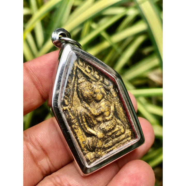 Khun Paen Um Nang Buddha Pendant Kuman Thong