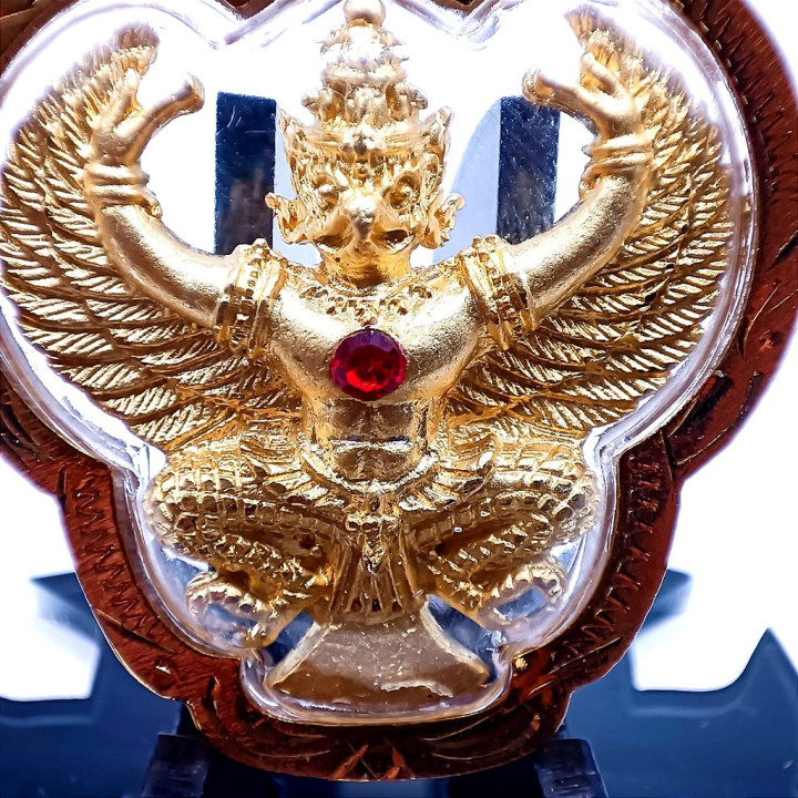 Garuda Luang Por Warah Amulet Gold Plated