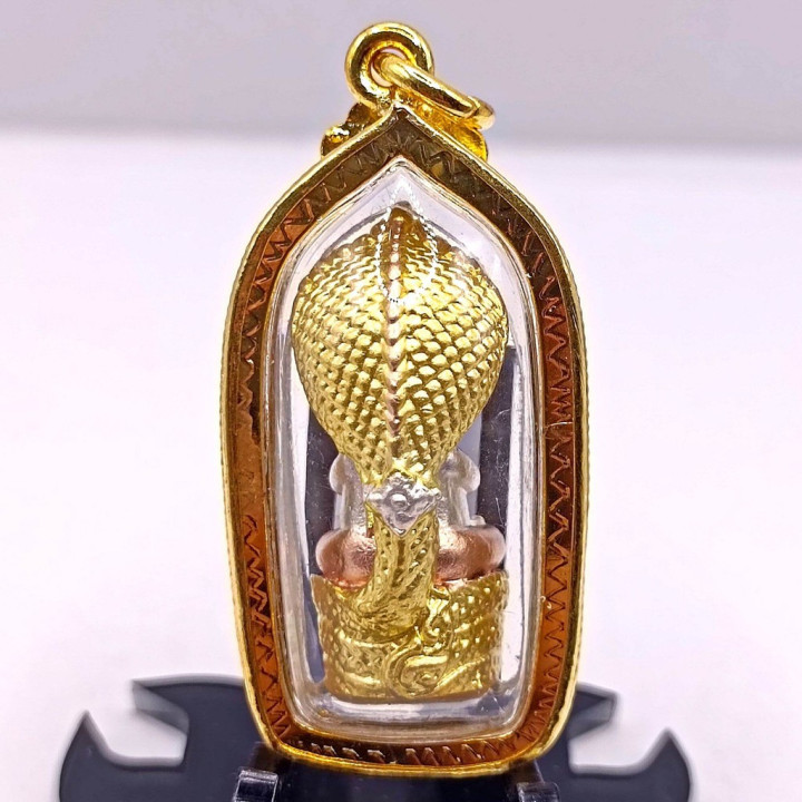 Pidta Luang Pu Kham Bu Amulet Mongkol Nakarat
