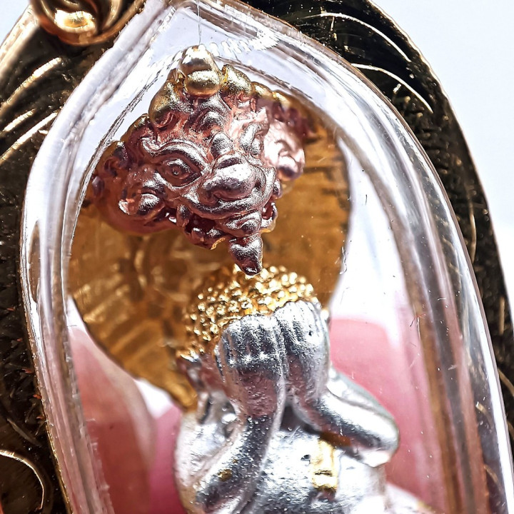 Pidta Luang Pu Kham Bu Amulet Mongkol Nakarat