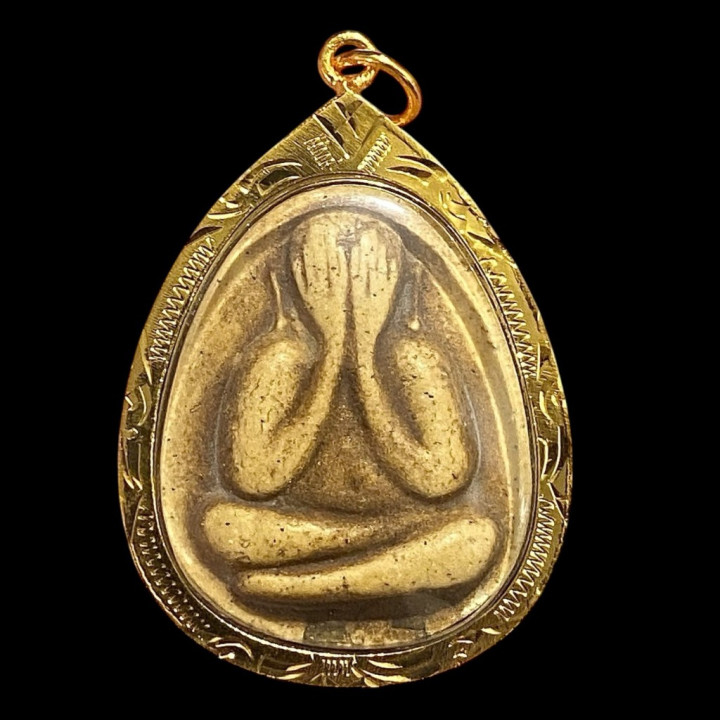 Phra Pidta Luang Pu Toh Jumbo Buddha Amulet