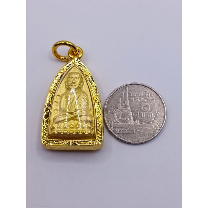 Luang Pu Thuat Wat Chang Hai Amulet Pendant