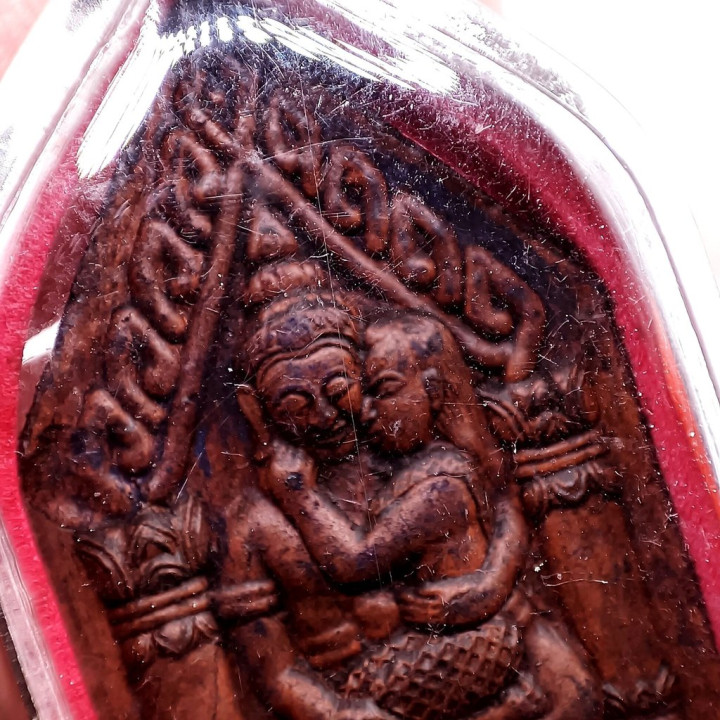 Khun Paen Um Nang Buddha Amulet Luang Pu Suang