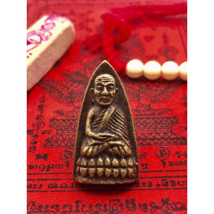 Luang Pu Thuat Wat Chang Hai Brass Pendant