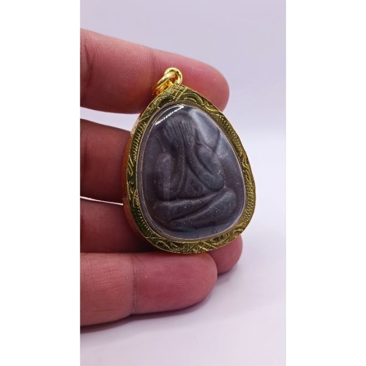 Phra Pidta Luang Pu Toh Amulet Gold Plated