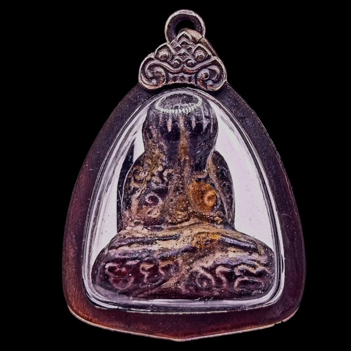 Pidta Amulet Luang Por Kron Wat Bang Sae