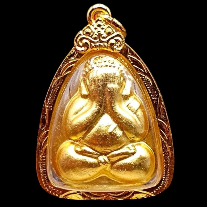 Phra Pidta Luang Por Pae Buddha Amulet