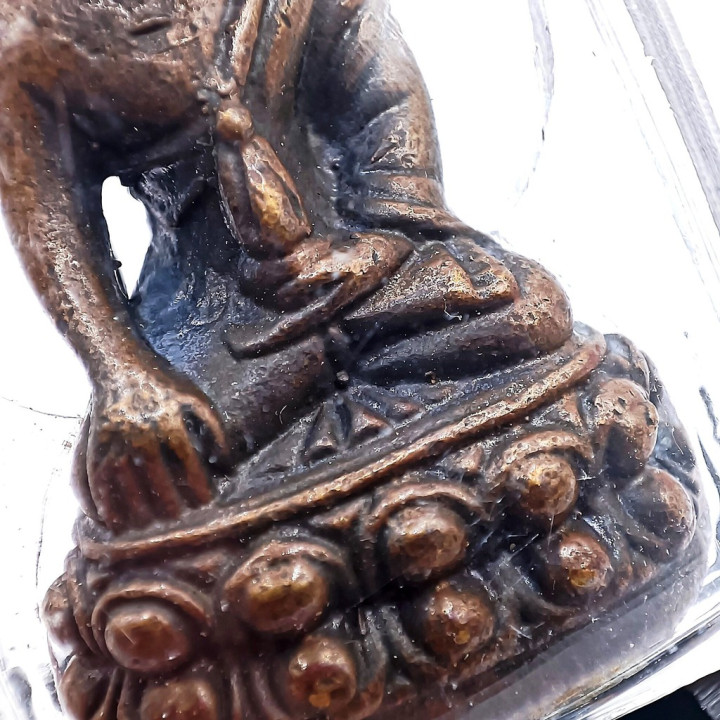 Phra Kring Pavaret Wat Bowonniwet Copper Amulet