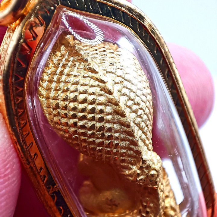 Pidta Luang Pu Kambhu Amulet Gold Plated