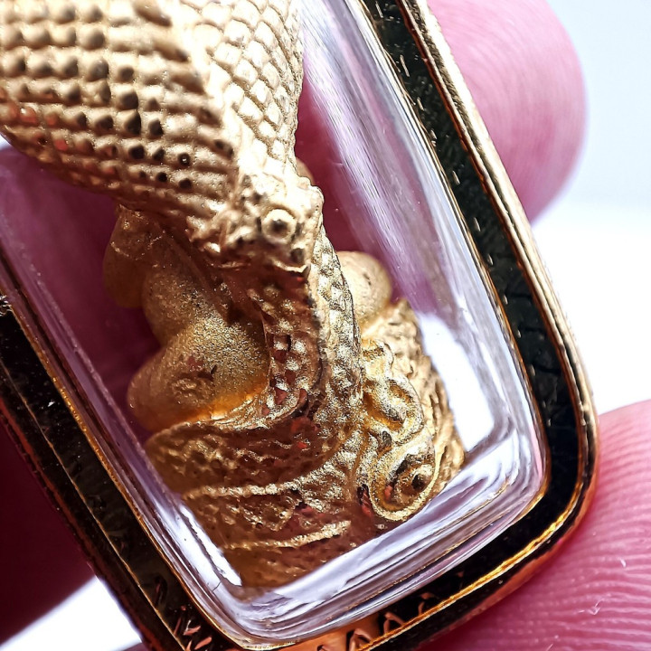 Pidta Luang Pu Kambhu Amulet Gold Plated