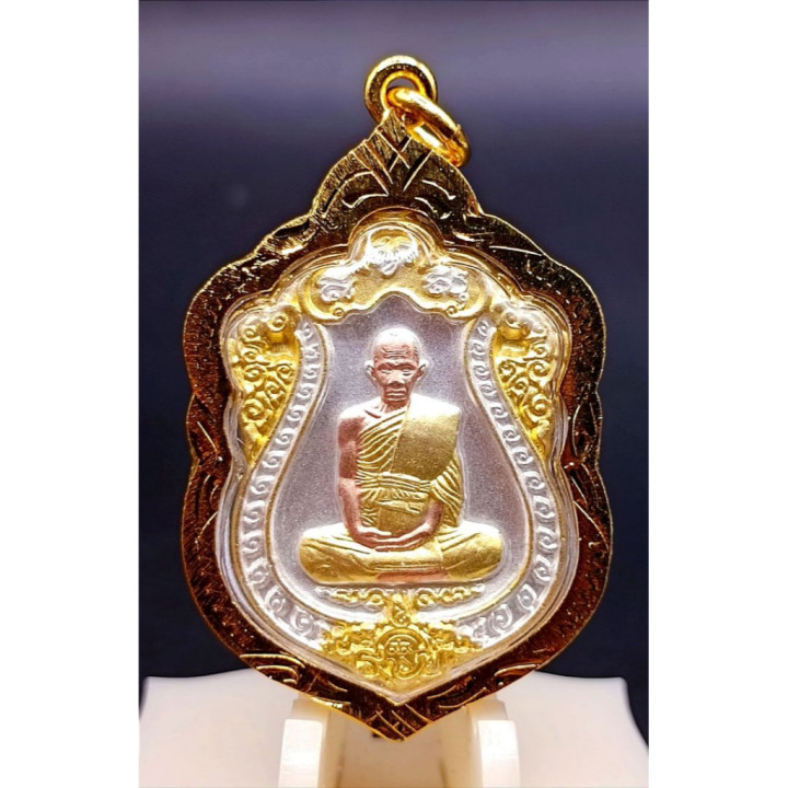 Luang Por Ruay Roon Ruay 99 Amulet Pendant