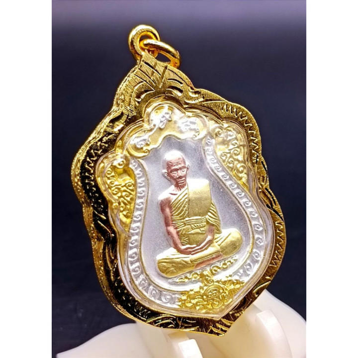 Luang Por Ruay Roon Ruay 99 Amulet Pendant