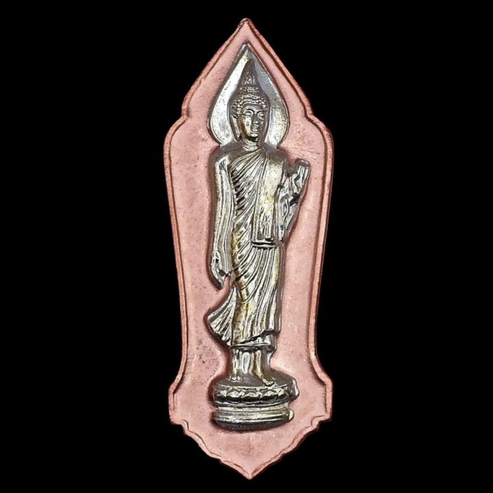 Phra Leela Walking Buddha Amulet Pendant