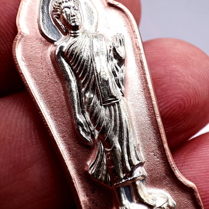 Phra Leela Walking Buddha Amulet Pendant