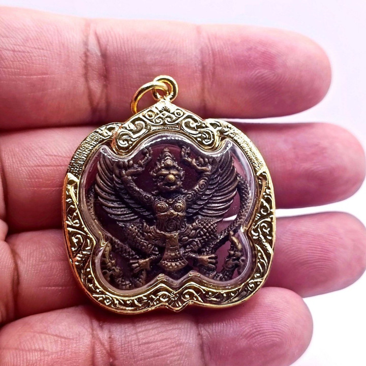 Garuda Phaya Krut Luang Por Pad Amulet Copper
