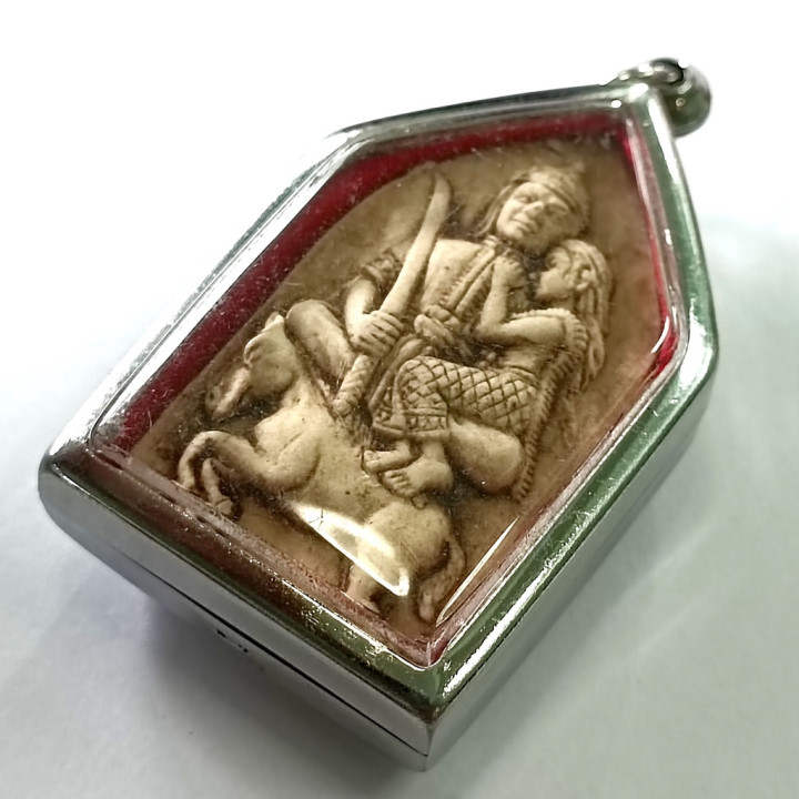 Khun Paen Umnang Amulet Pendant with Yant
