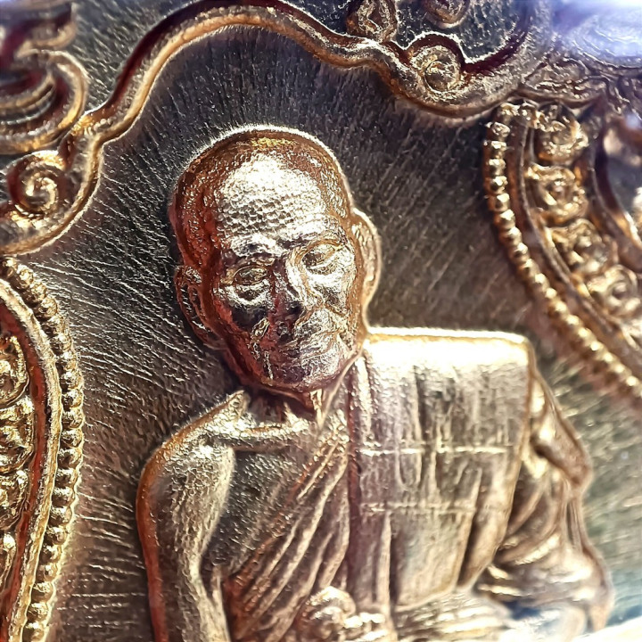 Luang Por Phat Punyakamo Amulet Gold Plated