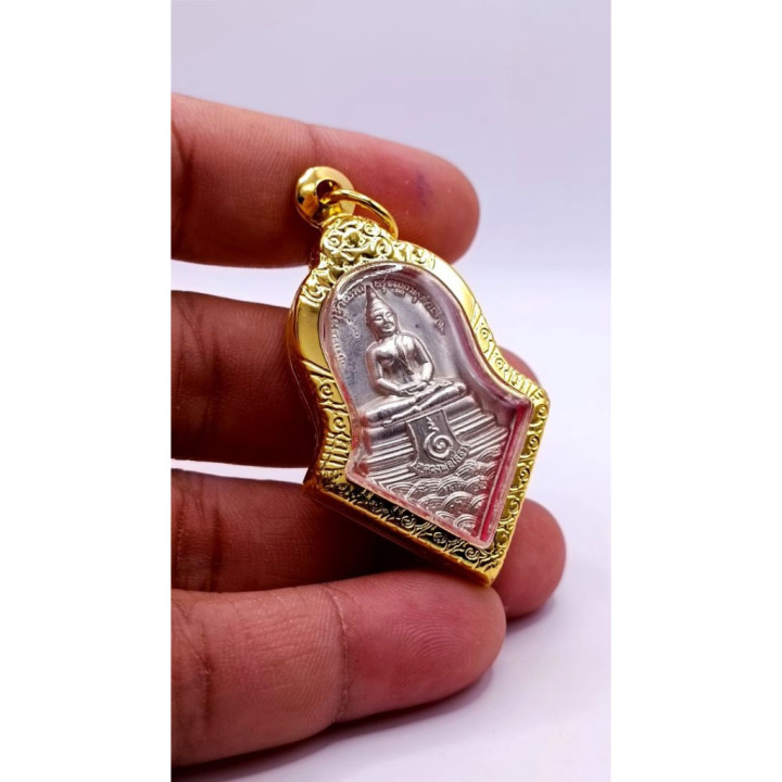 Taw Waes Suwan Buddha Amulet Wat Chulamanee
