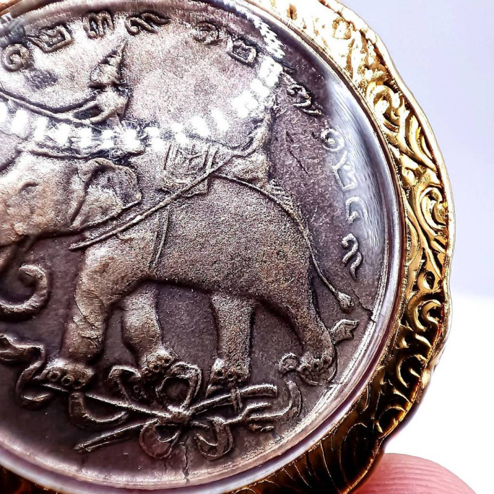 King Rama 5 Praab Hor Coin Micron Gold Pendant