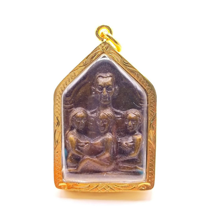 Khun Paen Um Nang Amulet Metal Pendant