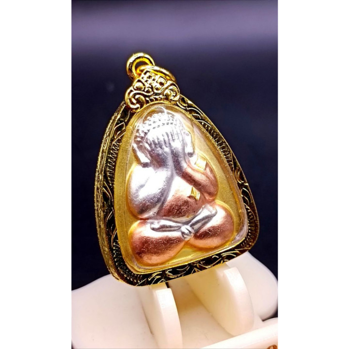 Phra Pidta Luang Por Pae 3K Gold Plated Amulet