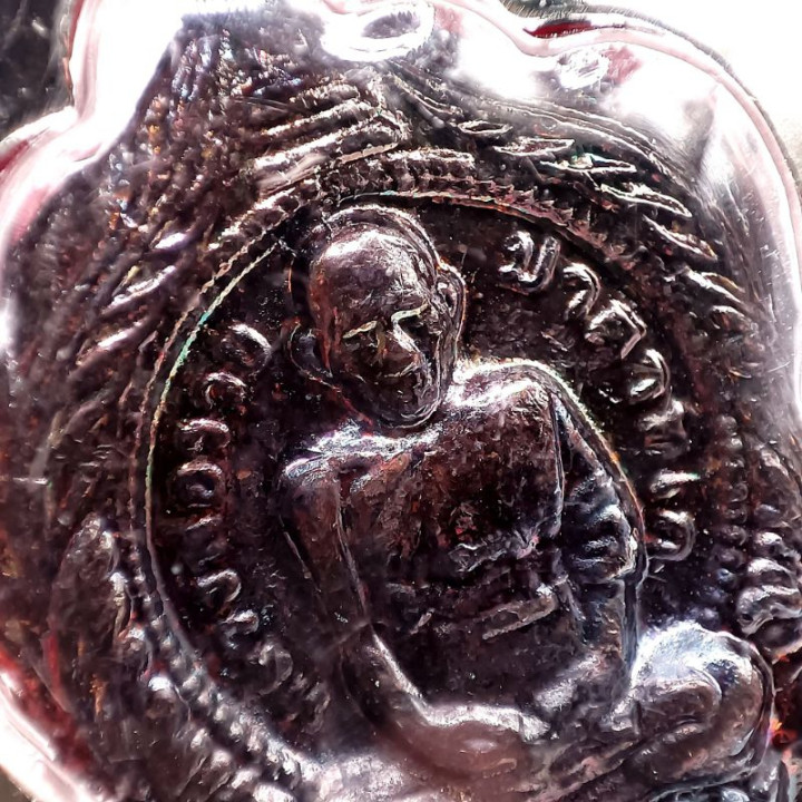 Luang Por Ruay Ruen Pun Lan Amulet Pendant