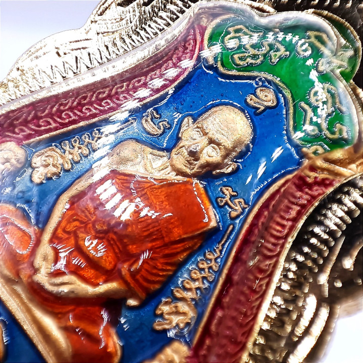 Luang Por Ruay Ruy Tan Jai 2558 Gold Pendant