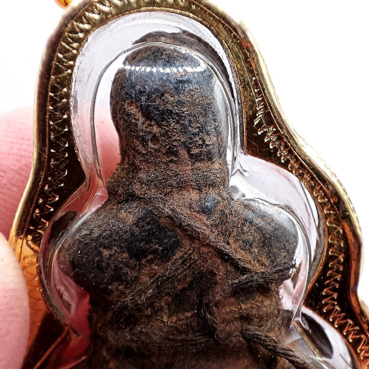 Pidta Luang Pu Iam Amulet Gold Plated