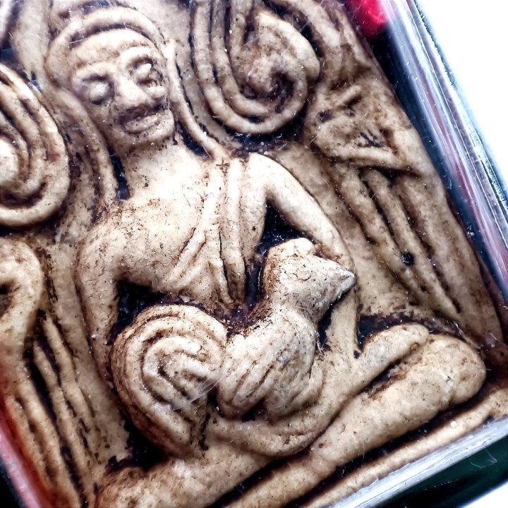 Khun Paen Luang Pu Suang Buddha Amulet
