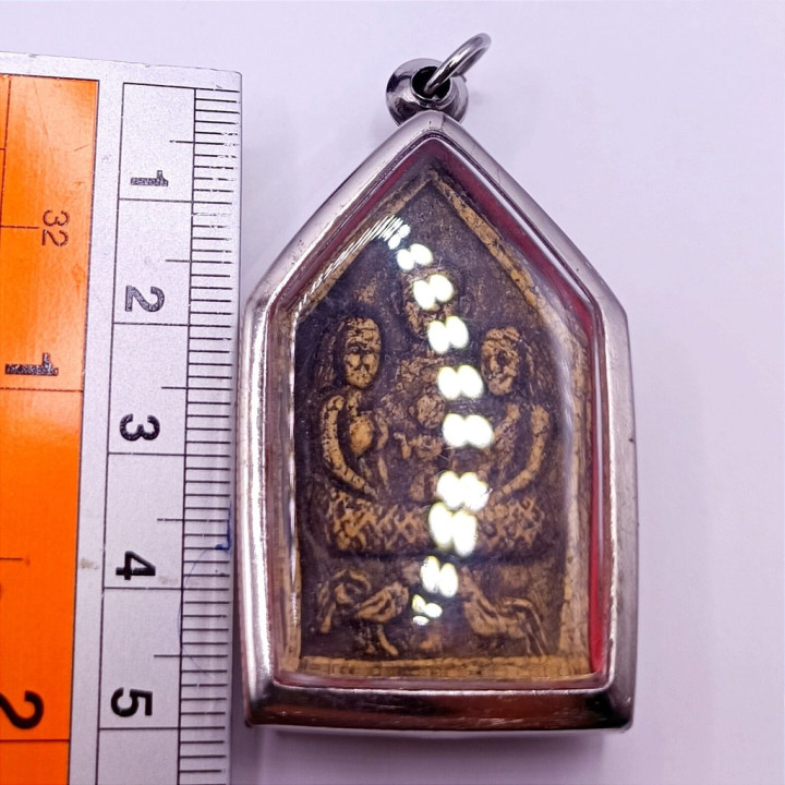 Khun Paen Amulet Pendant with Kuman Thong