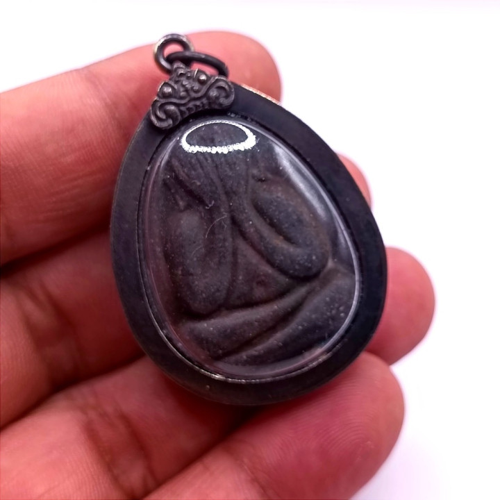 Pidta Jumbo 1 Luang Pu Toh Amulet Pendant