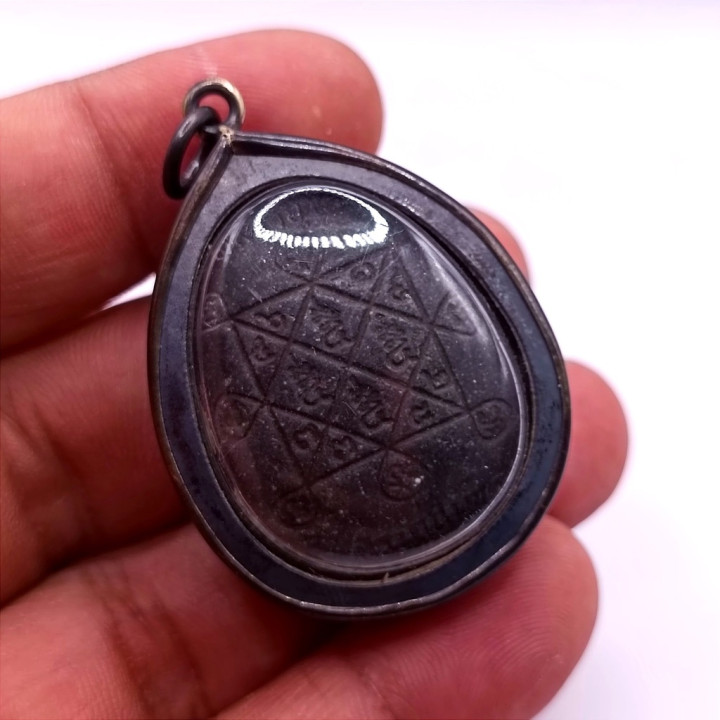Pidta Jumbo 1 Luang Pu Toh Amulet Pendant
