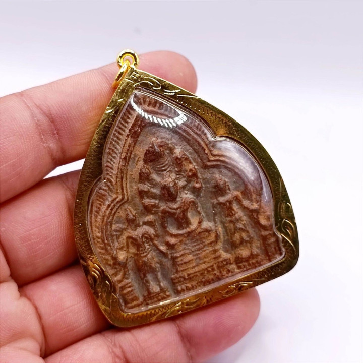 Phra Narai Song Puen Amulet Pendant