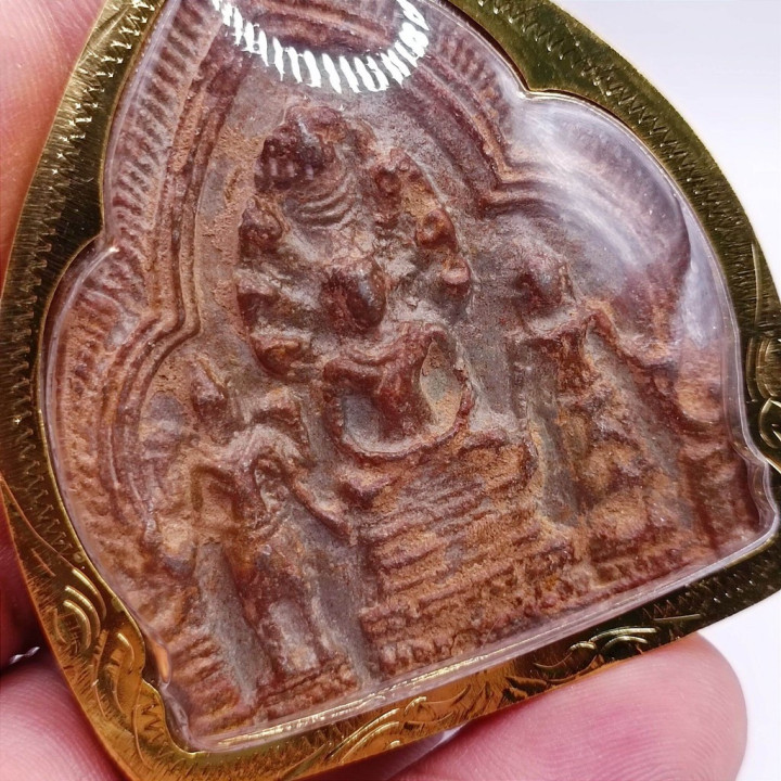 Phra Narai Song Puen Amulet Pendant