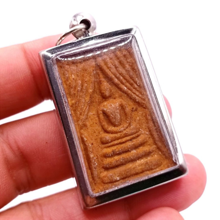 Phra Somdej Luang Por Guay Buddha Pendant