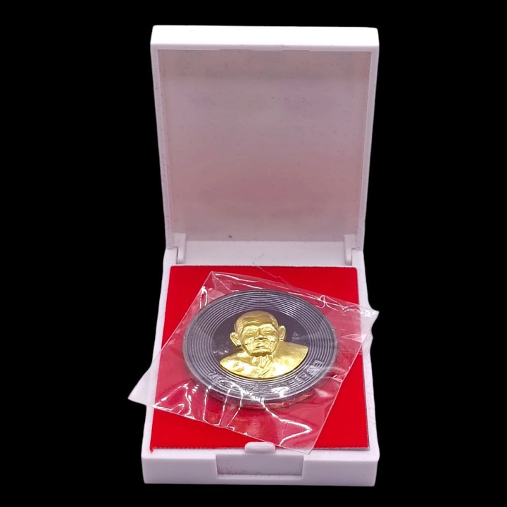 Luang Pu Maha Sila Amulet Gold Mask BE 2566