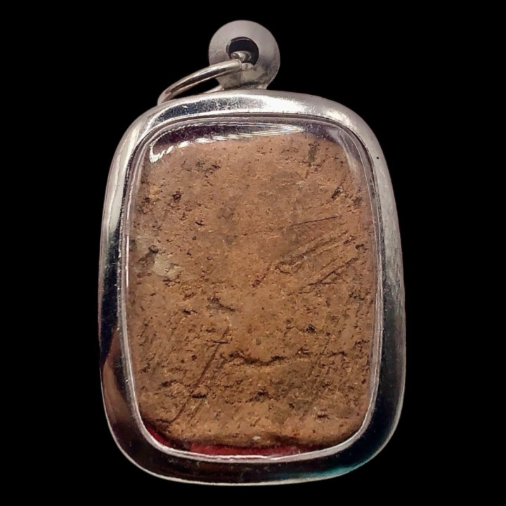 Luang Por Parn Chicken Tail Buddha Amulet