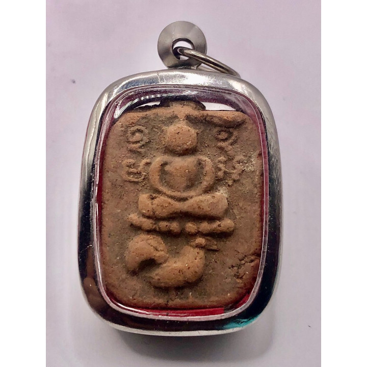 Luang Por Parn Chicken Tail Buddha Amulet