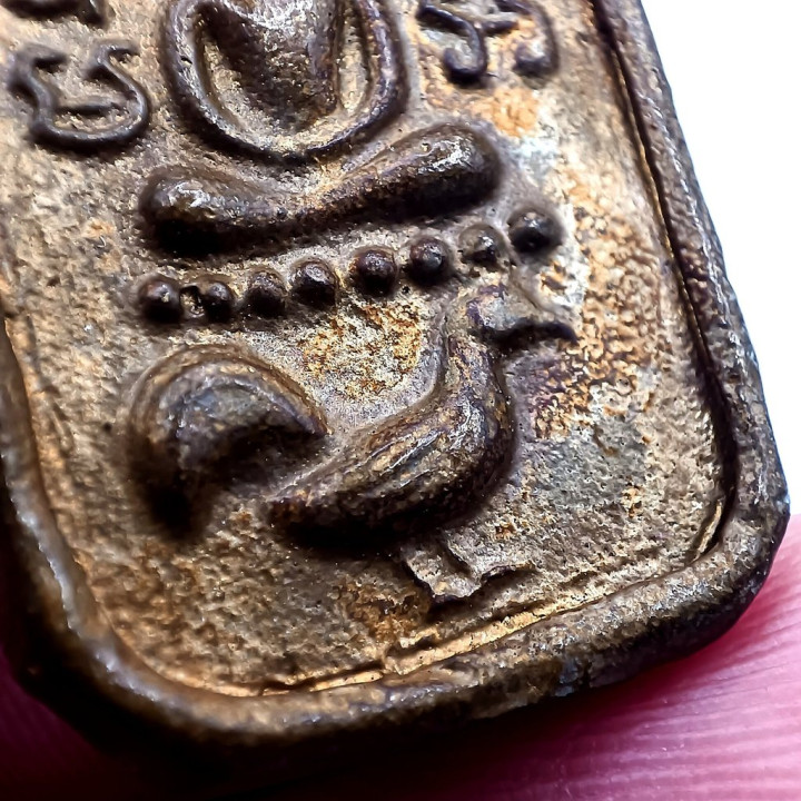 Luang Por Parn Chicken Rider Buddha Amulet