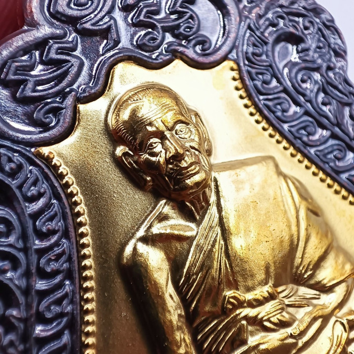 Luang Por Phat Wat Huay Duan Gold Mask Amulet