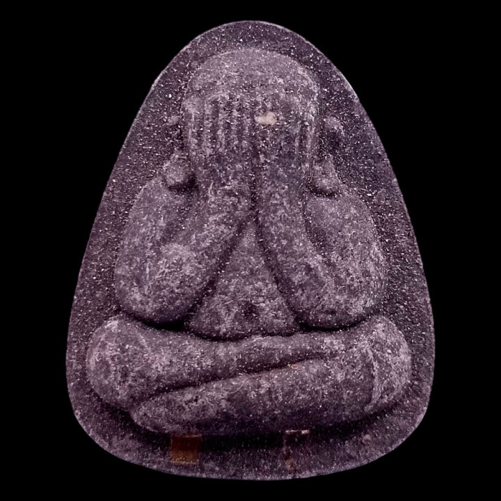 Phra Pidta Plod Nee Luang Pu Toh Amulet
