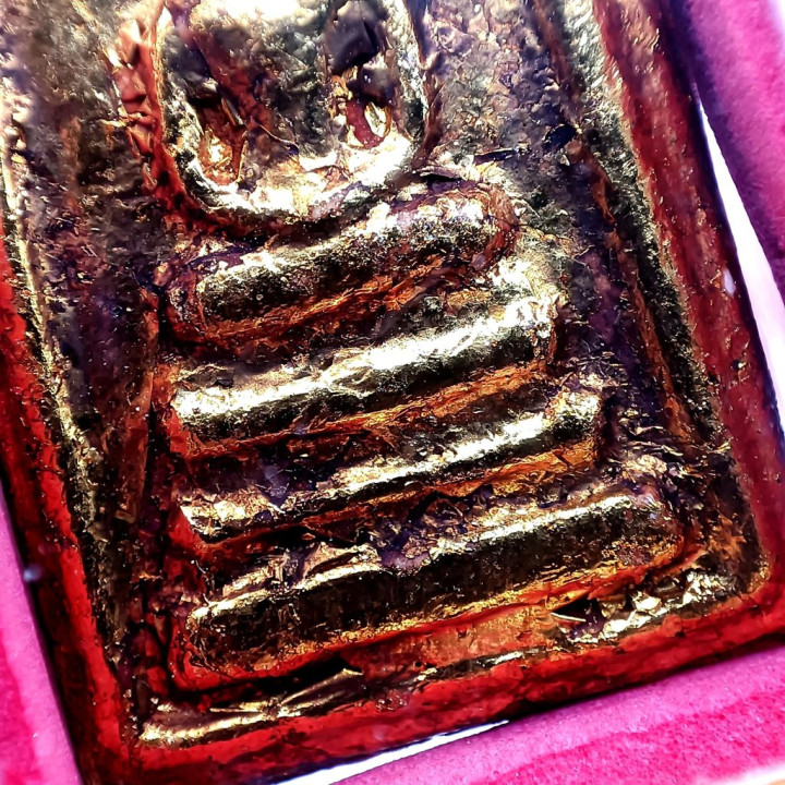 Phra Somdej Prok Po Gold Plated Buddha Amulet