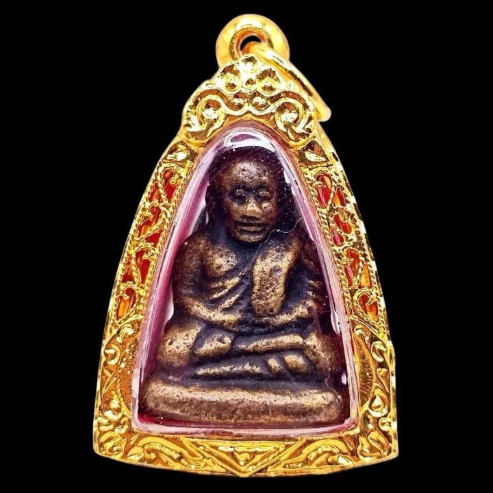 Luang Por Ngern Wat Bang Klan Buddha Amulet