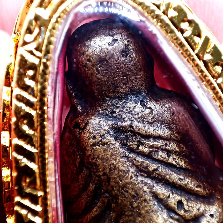Luang Por Ngern Wat Bang Klan Buddha Amulet