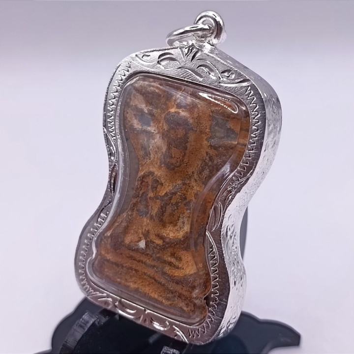 Phra Mahesuan Amulet Suphanburi Silver Plated