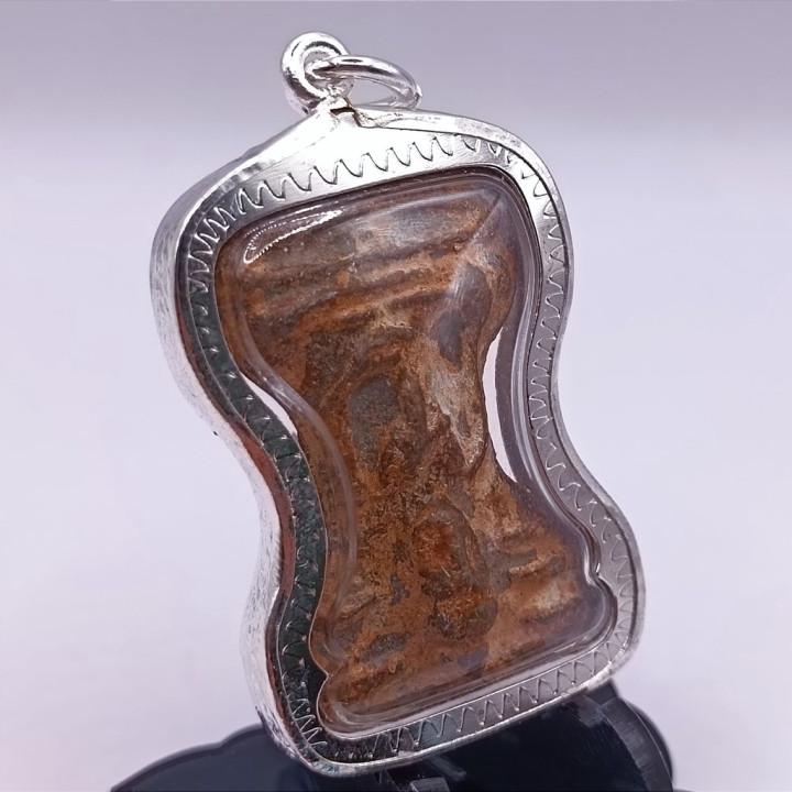 Phra Mahesuan Amulet Suphanburi Silver Plated