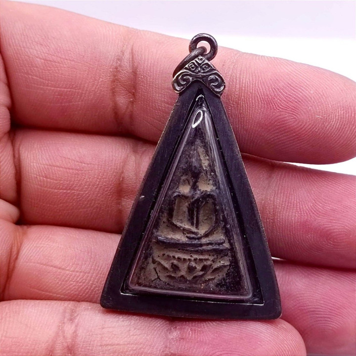 Phra Somdej Chitralada Black Buddha Amulet