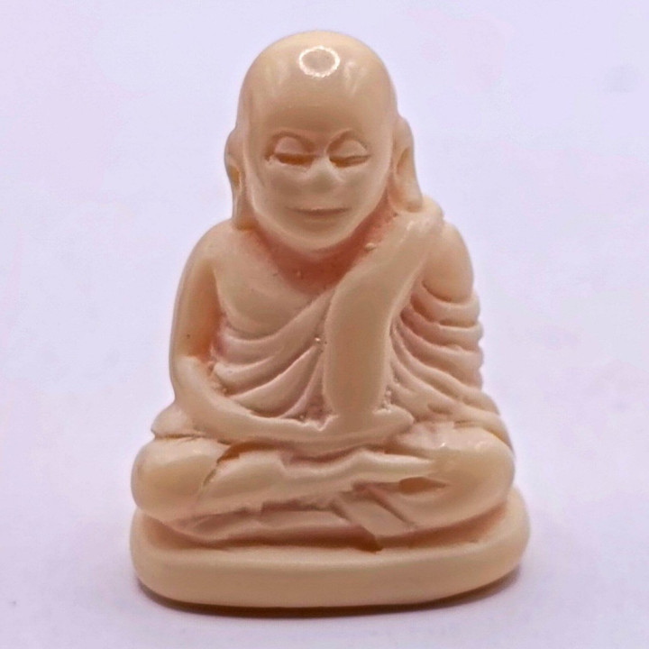 Luang Por Ngern Wat Bang Klan Amulet